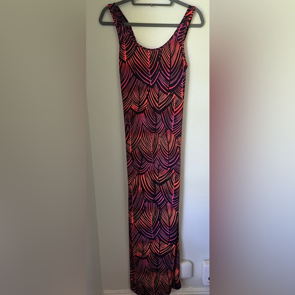 Trina Turk Dresses & Skirts - trina turk neon leaf print sleeveless maxi dress,size xsmall